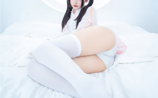 神楽坂真冬 蜜桃雪糕 [75P2V-420MB]