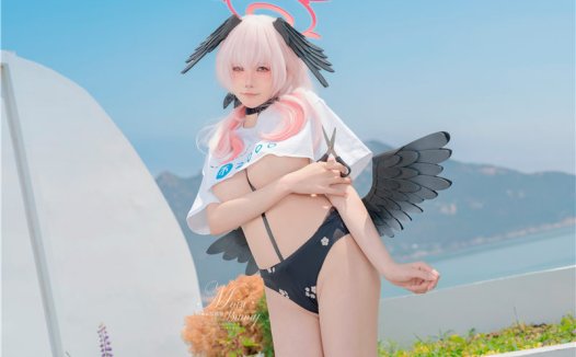 咬一口兔娘 下江小春 泳裝 [96P-2V2.40GB]