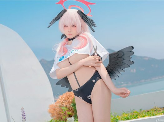 咬一口兔娘 下江小春 泳裝 [96P-2V2.40GB]